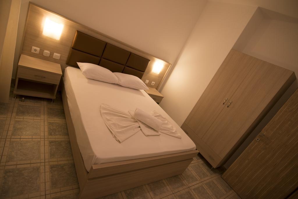 Porto Psakoudia Apartment Стая снимка